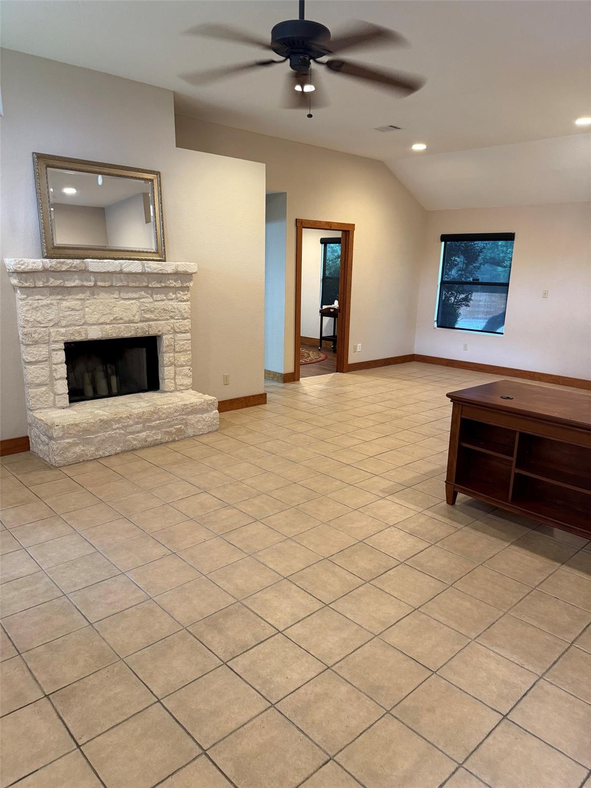 2440 E HWY 290 #B — photo 3
