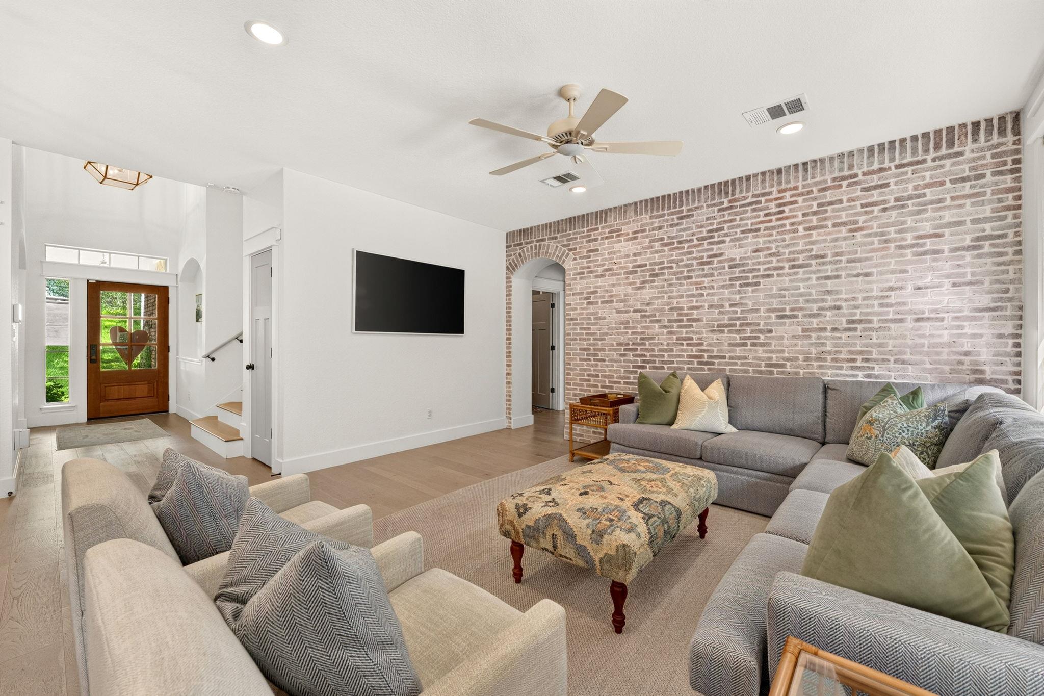 12816 Majestic Oaks DR — photo 5