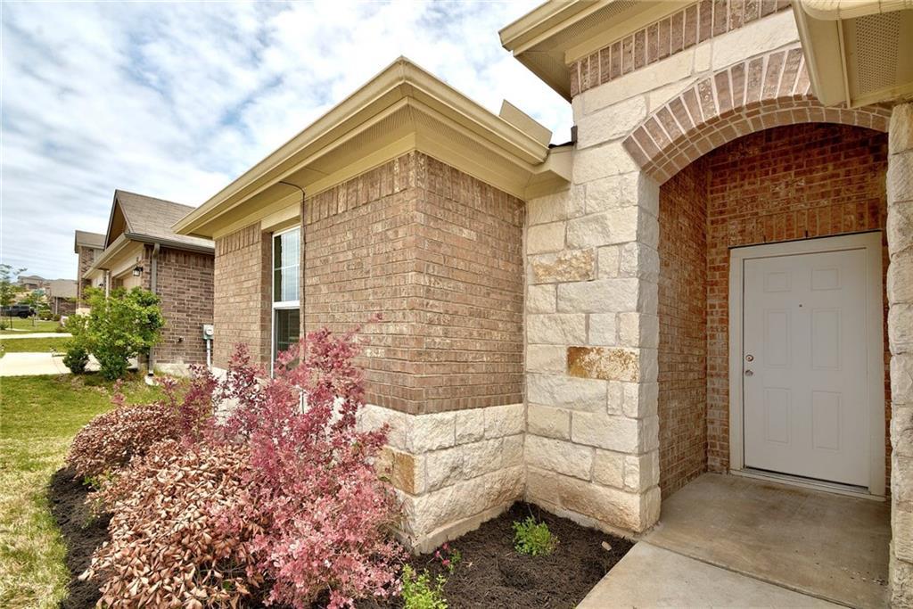 5817 Roderick DR — photo 3