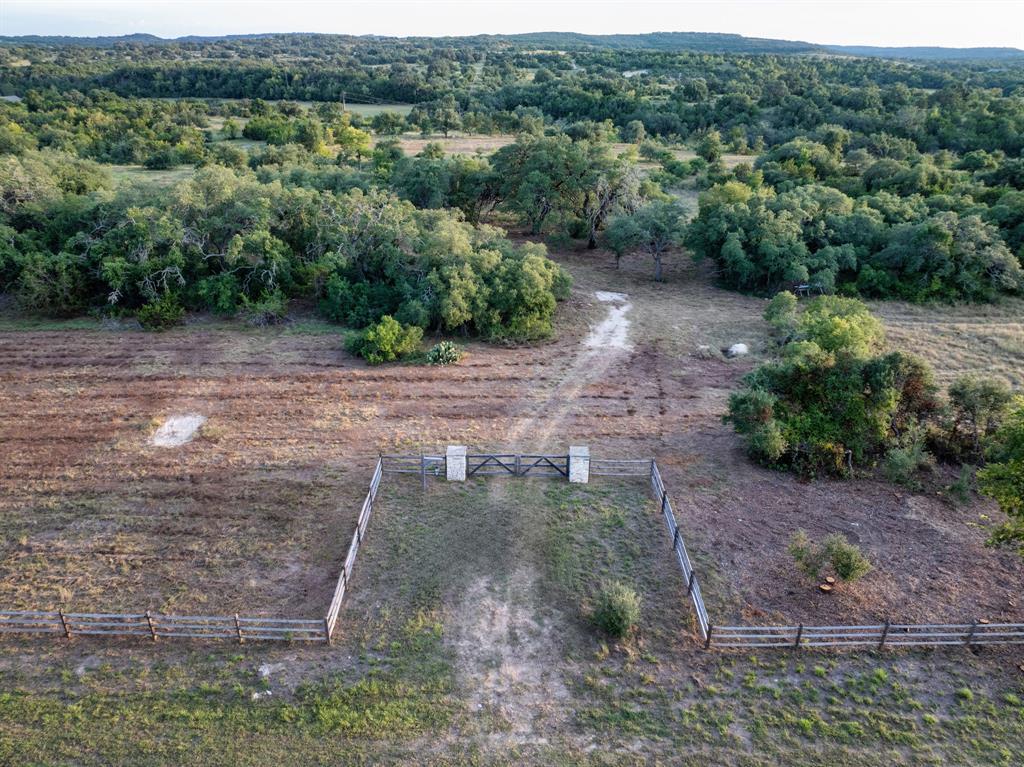 7275 Creek RD — photo 4