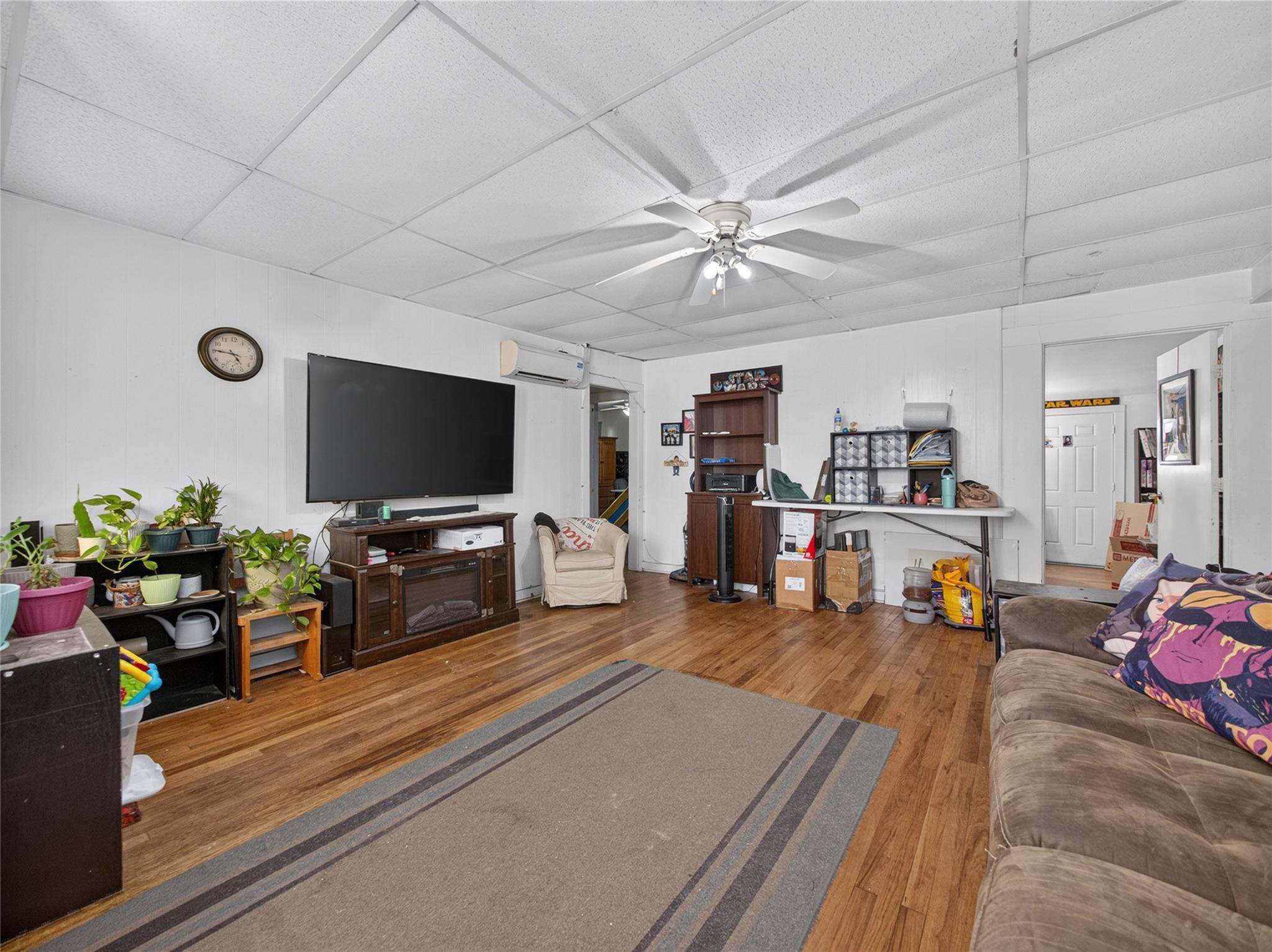 203 Hudgins ST — photo 4