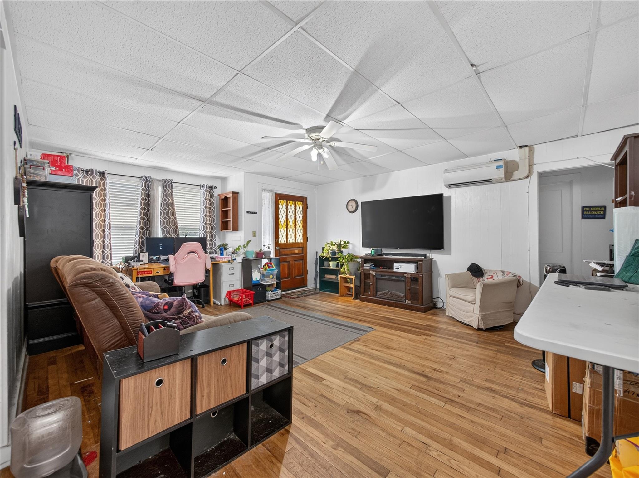 203 Hudgins ST — photo 5