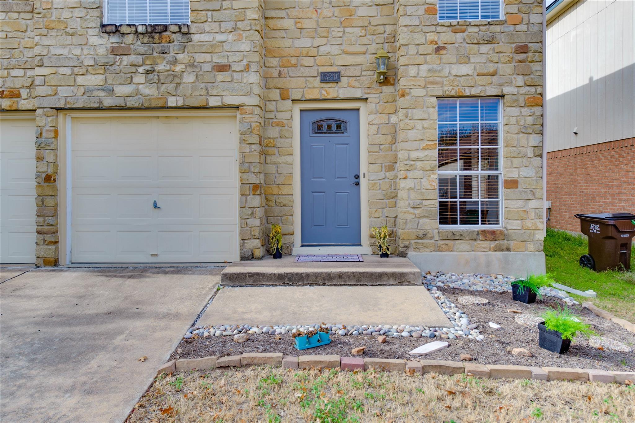 13210 Marrero DR — photo 4