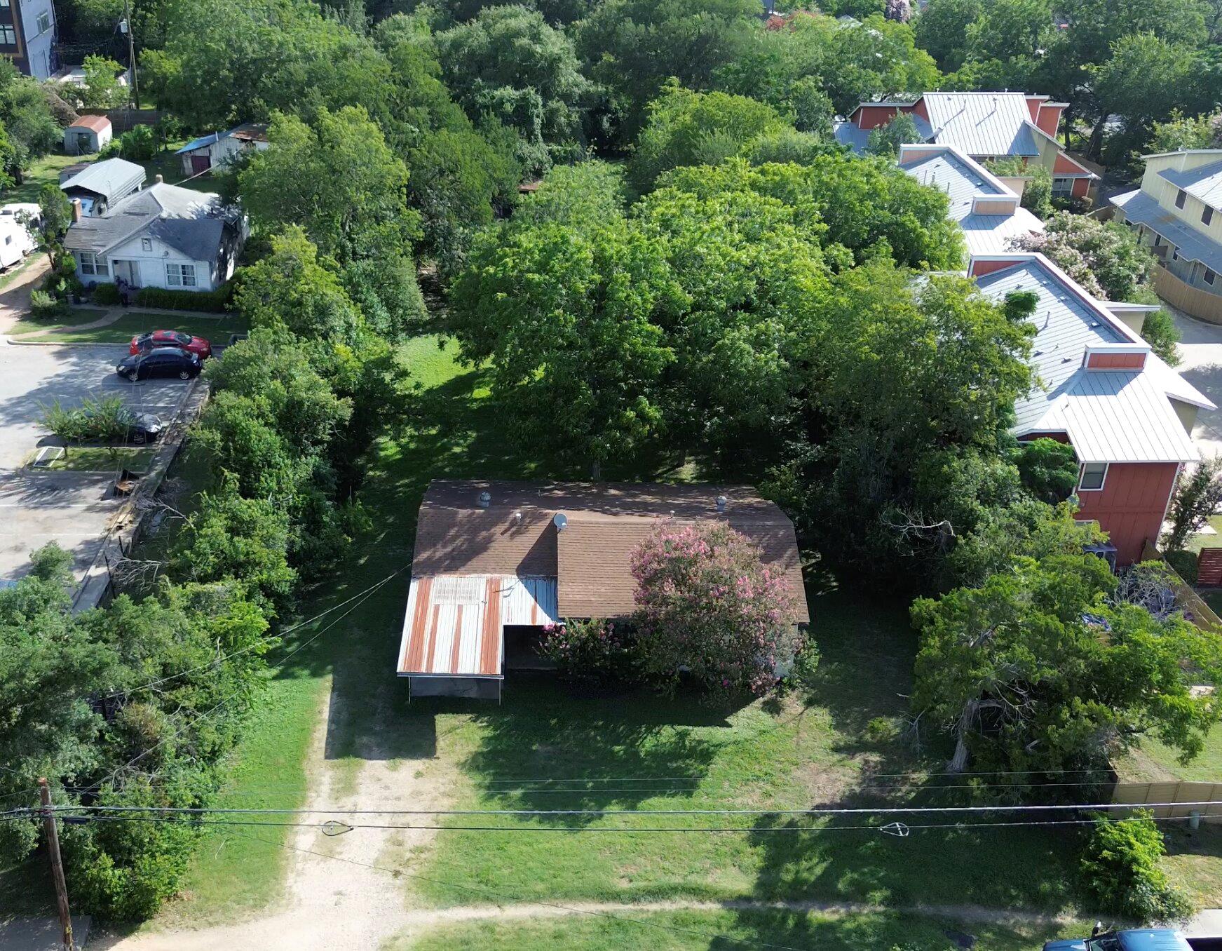 1806 Fortview RD — photo 5
