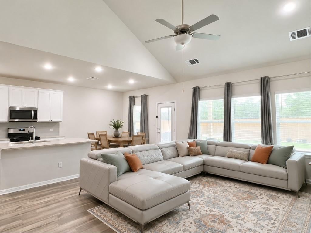 1600 Longhorn Ranch DR — photo 4