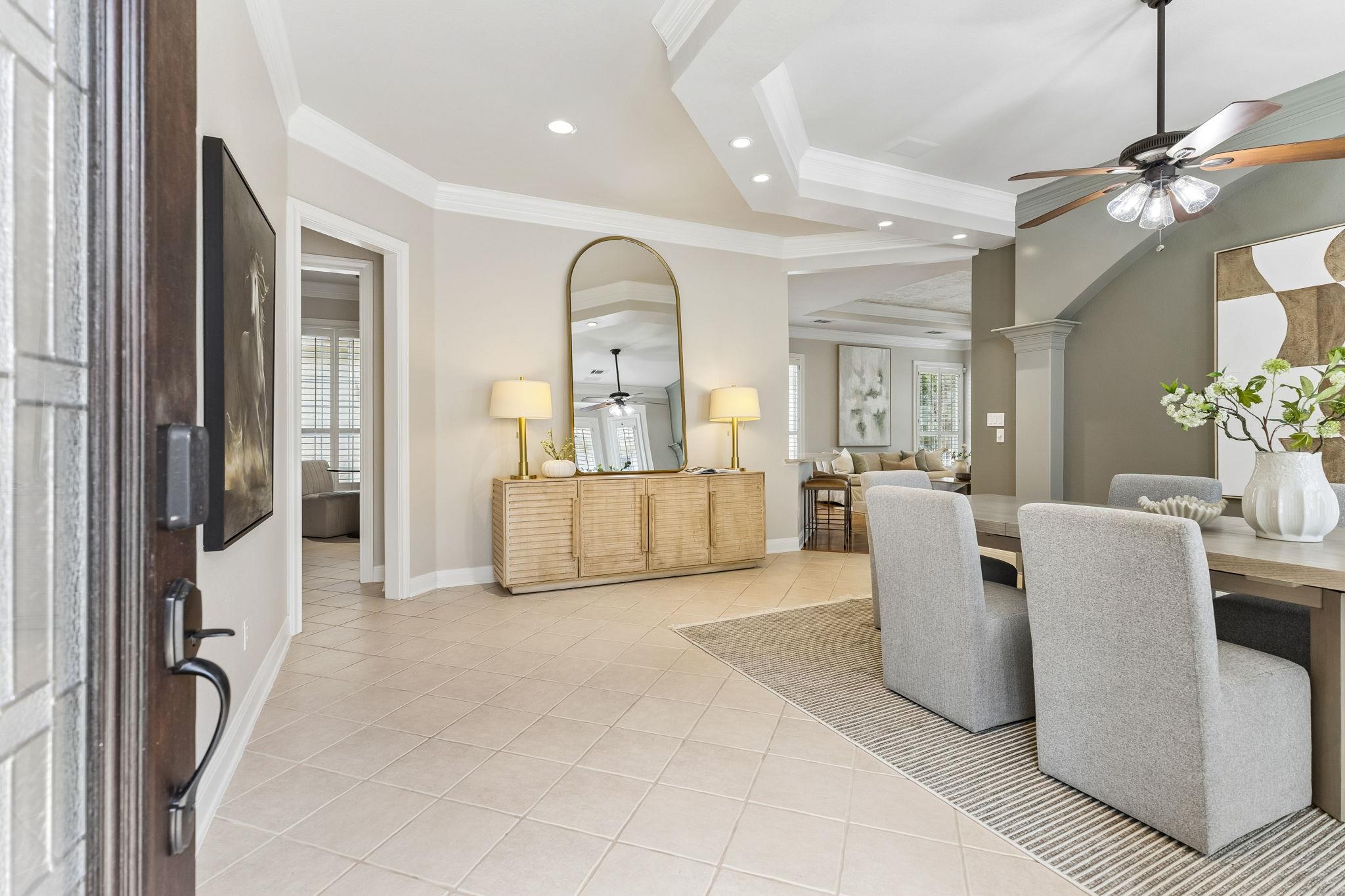 347 The Hills DR — photo 3