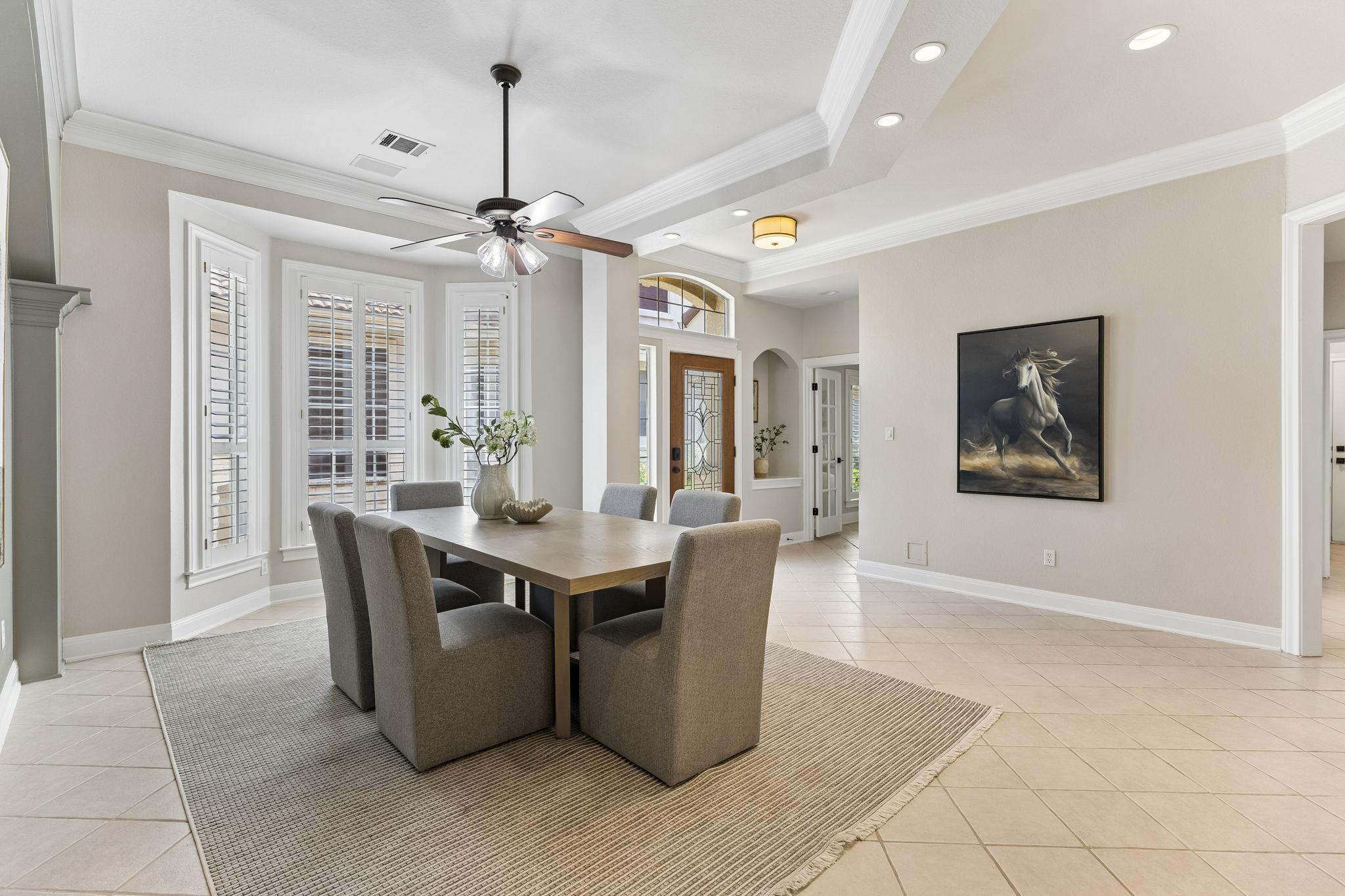 347 The Hills DR — photo 4