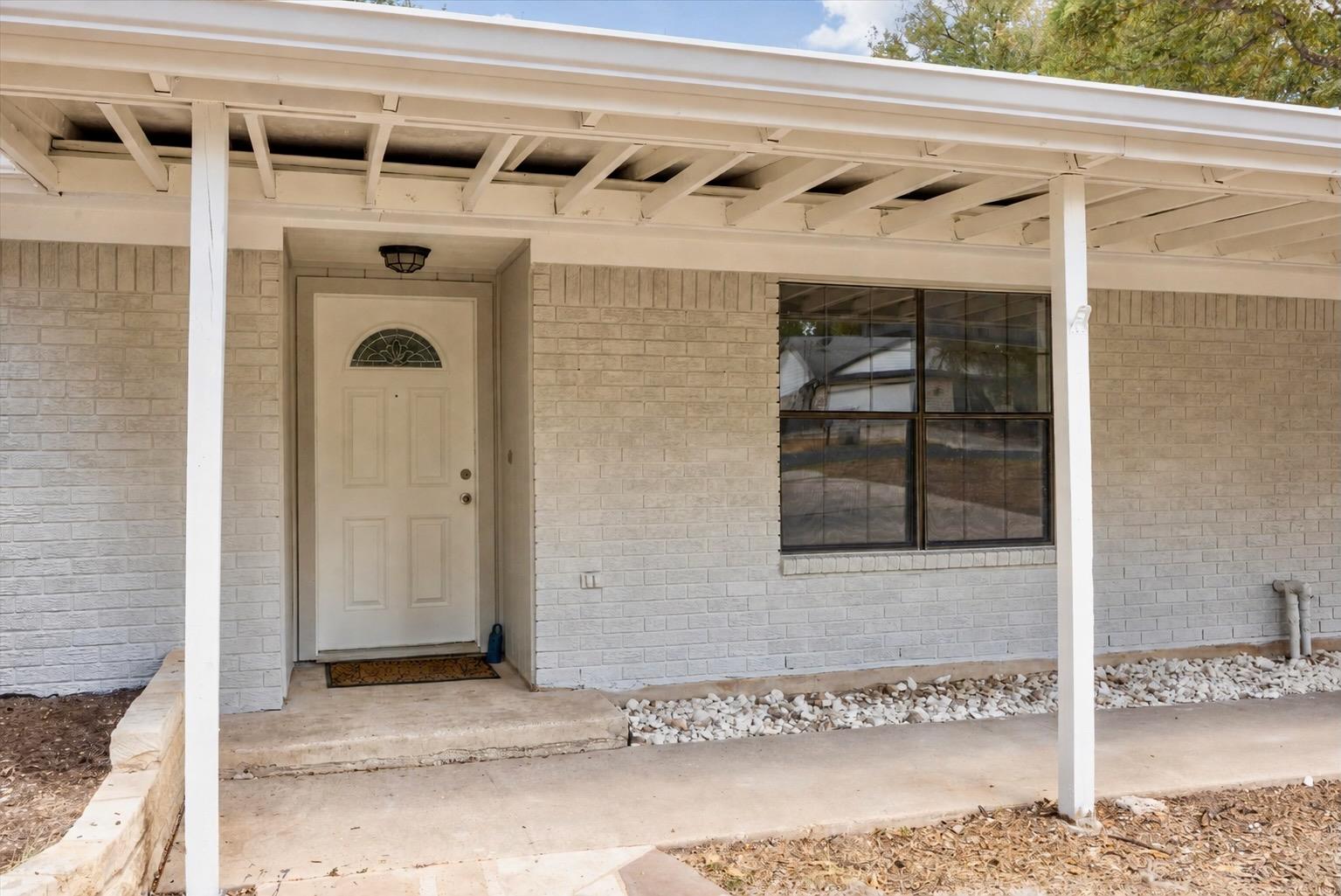 1011 Serenada DR — photo 4