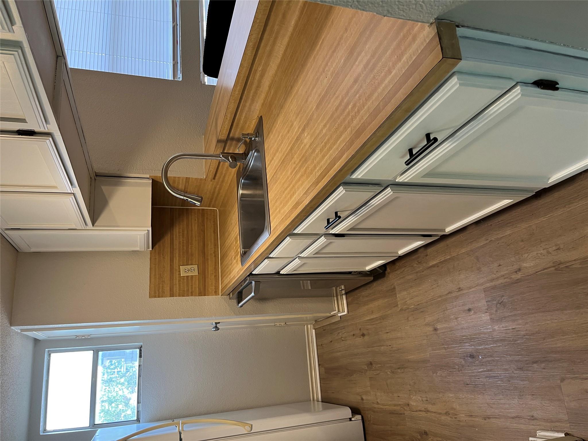 2311 Nueces ST #301 — photo 4