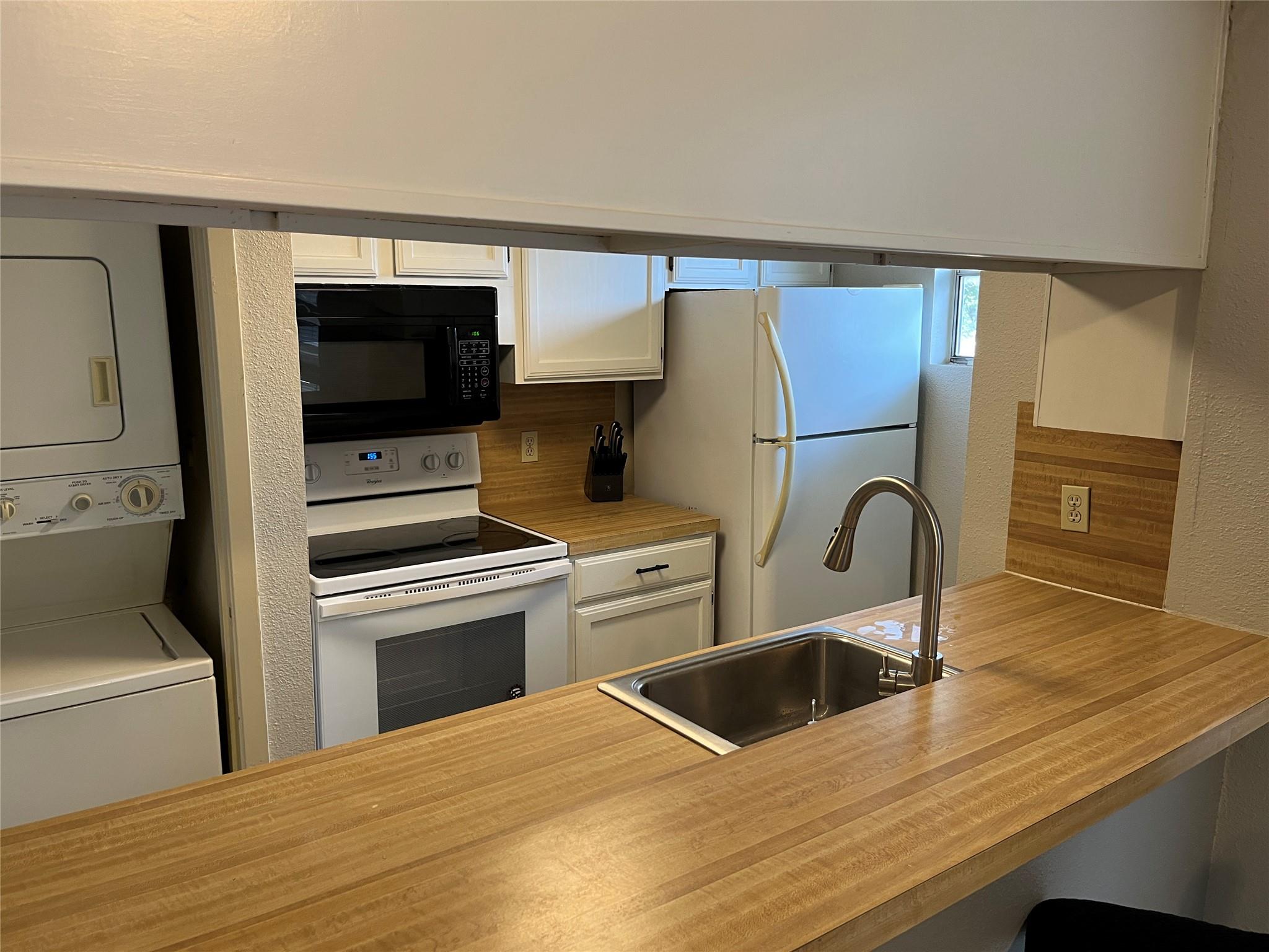 2311 Nueces ST #301 — photo 5