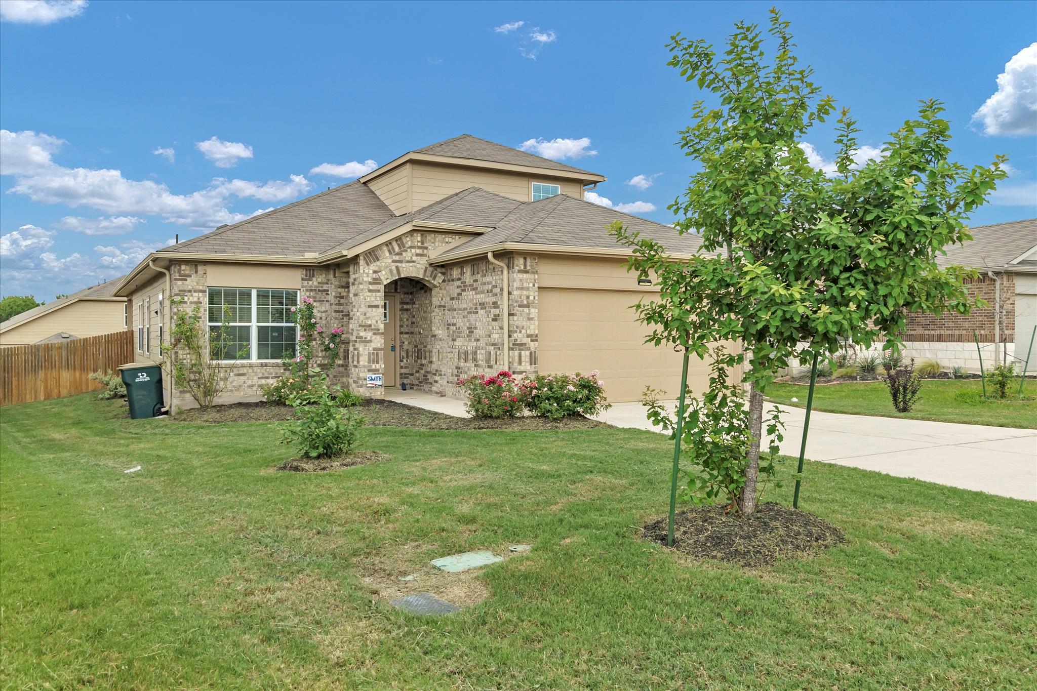 1013 Gaelic DR — photo 3
