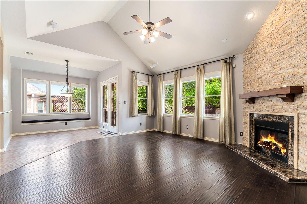 2507 Powderham LN — photo 5