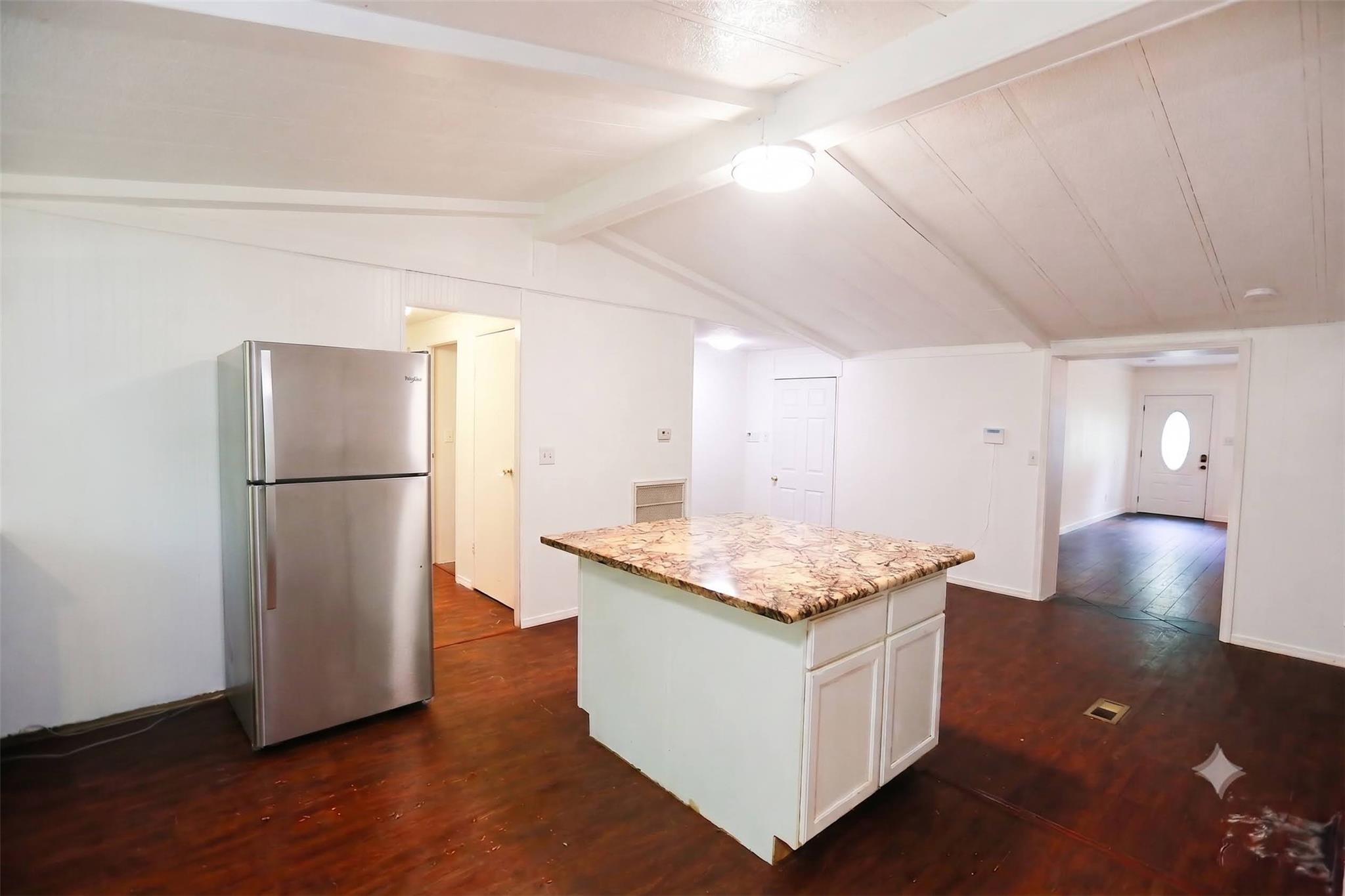 1125 San Augustine DR — photo 3