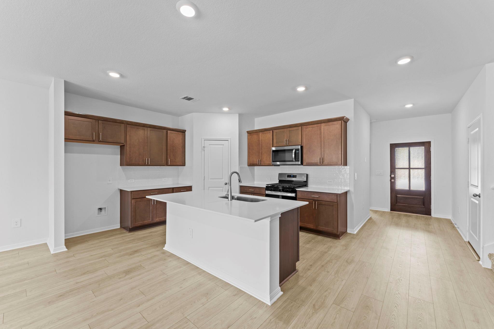 1813 Dandy Brush DR — photo 4