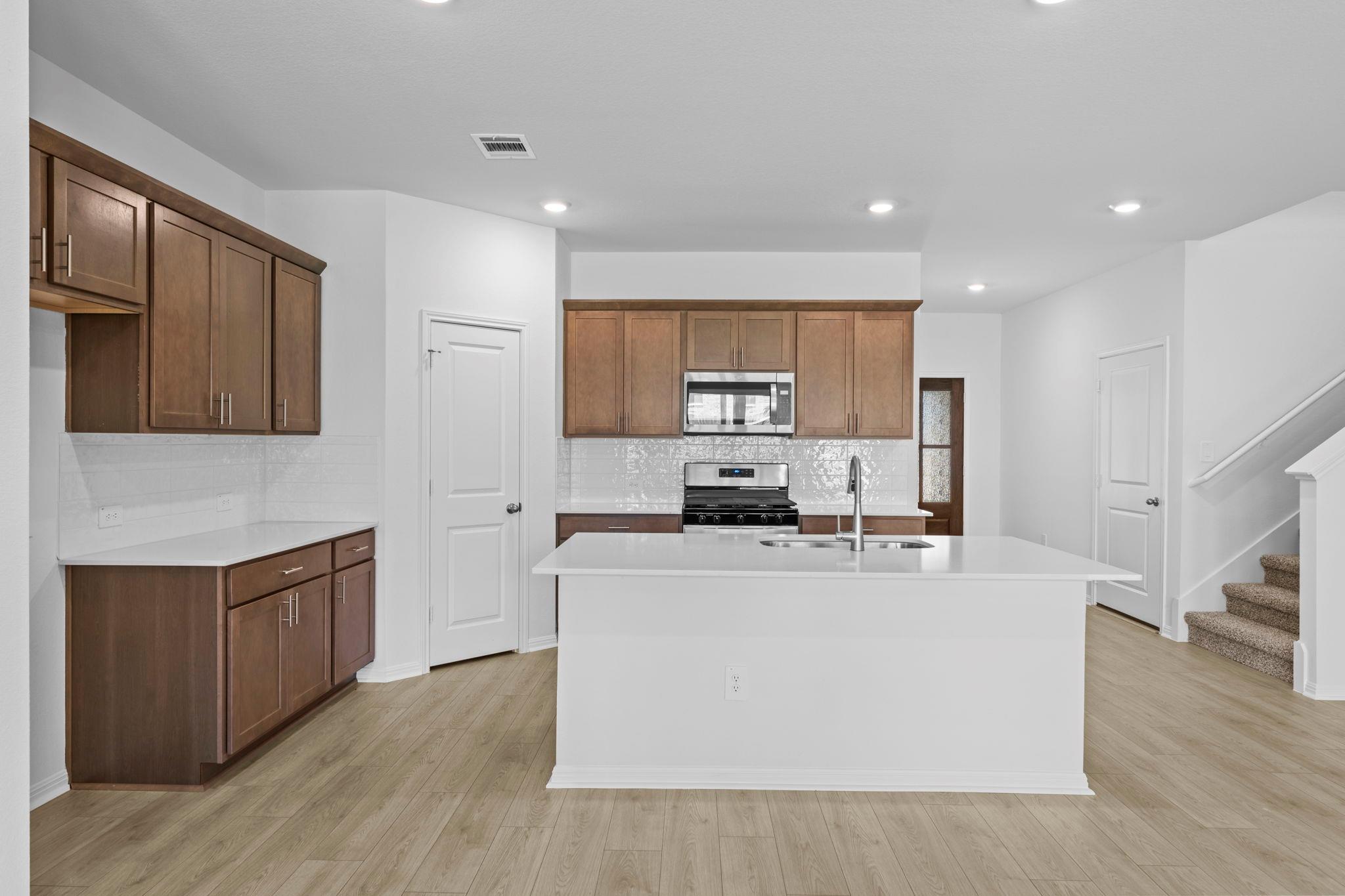 1813 Dandy Brush DR — photo 5