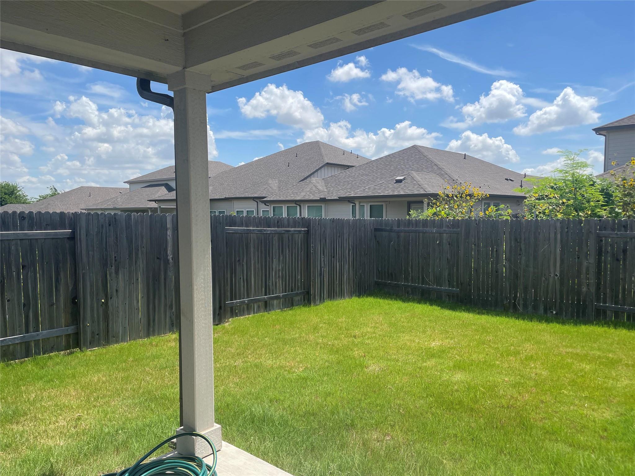 104 Greenspire Downs DR — photo 5