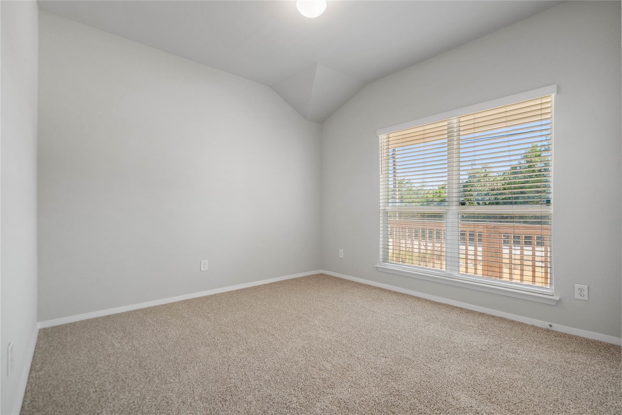20004 Lee LN — photo 4