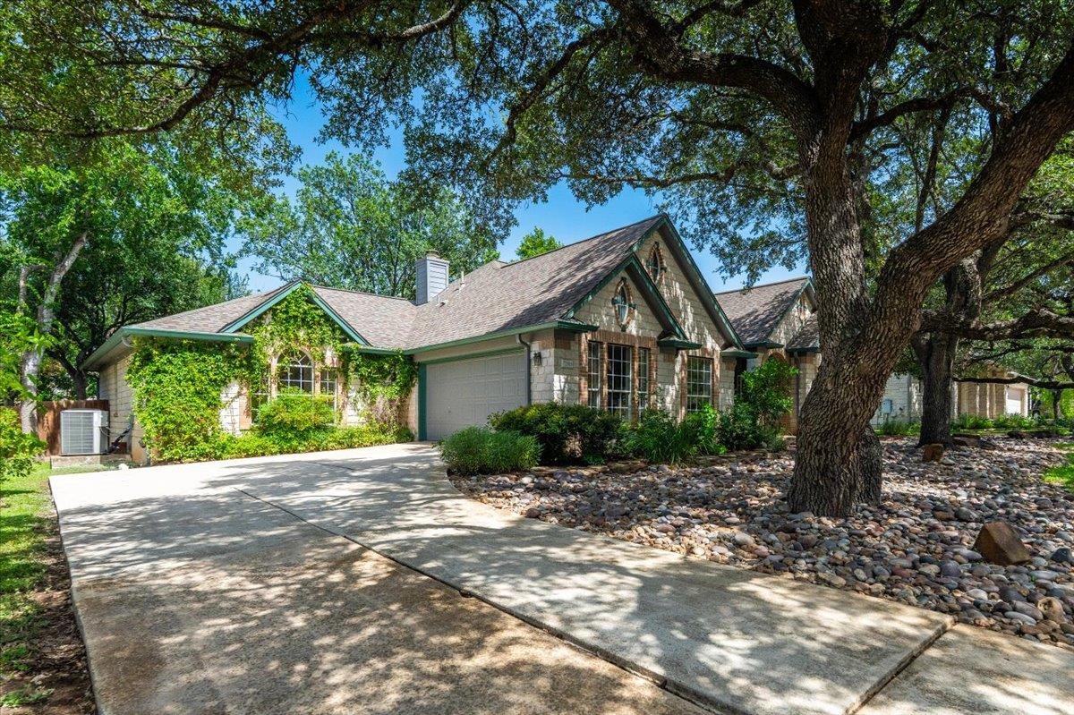 2513 Niemann DR — photo 3