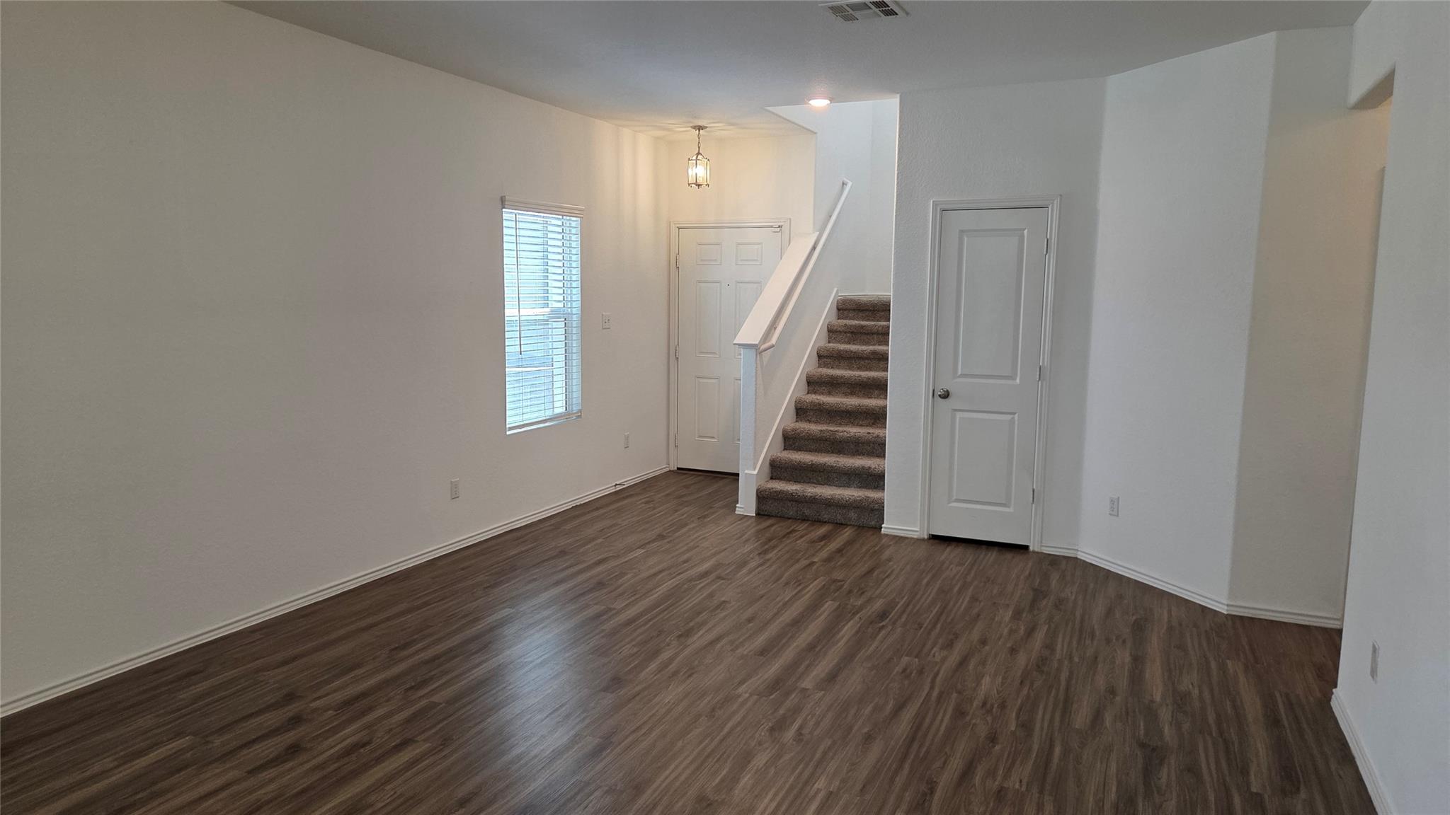 249 Red Buckeye LOOP — photo 3
