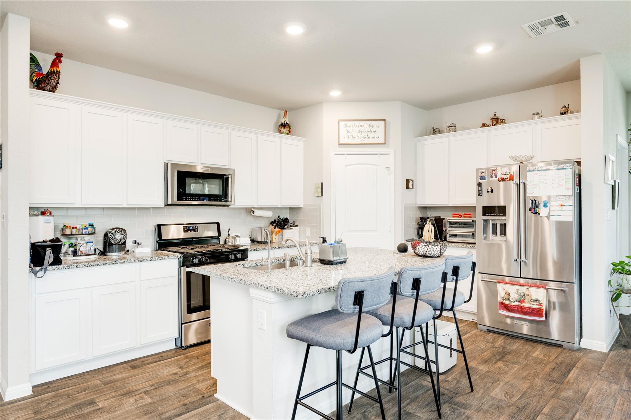 713 Bluffview DR — photo 3