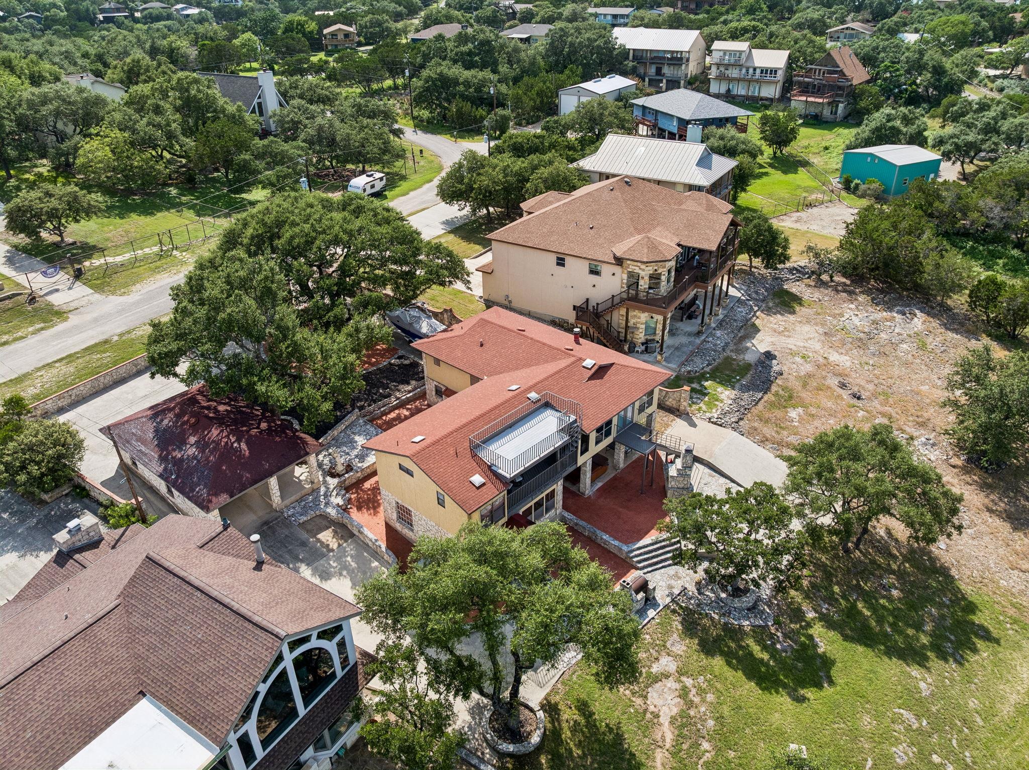 408 Edge Hill DR — photo 4