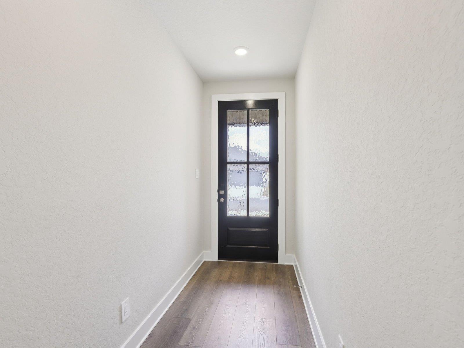 1556 Zion DR — photo 3