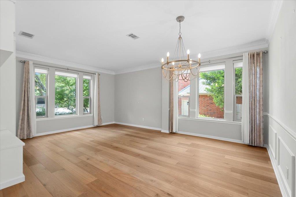 5301 Deerwood LN — photo 4