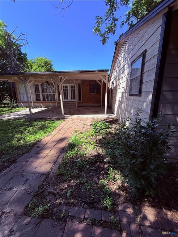 2218 Terrace DR — photo 4