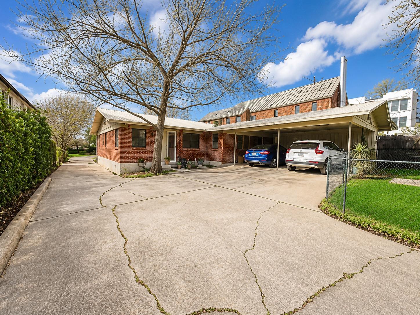 1515 A and B Woodlawn BLVD — photo 3