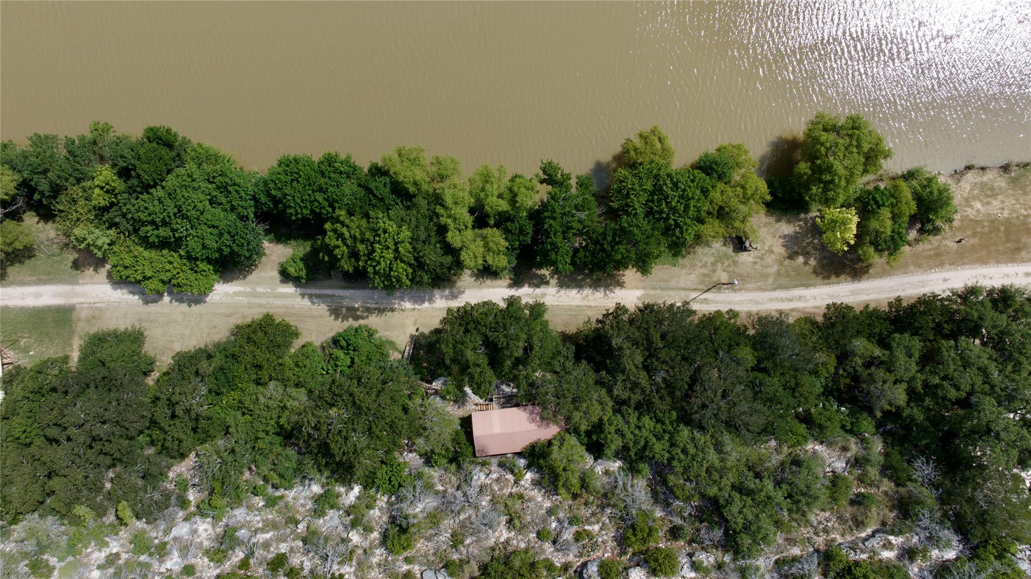2212 River RD — photo 5