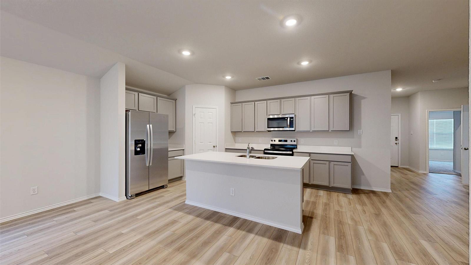 353 Presley DR — photo 4