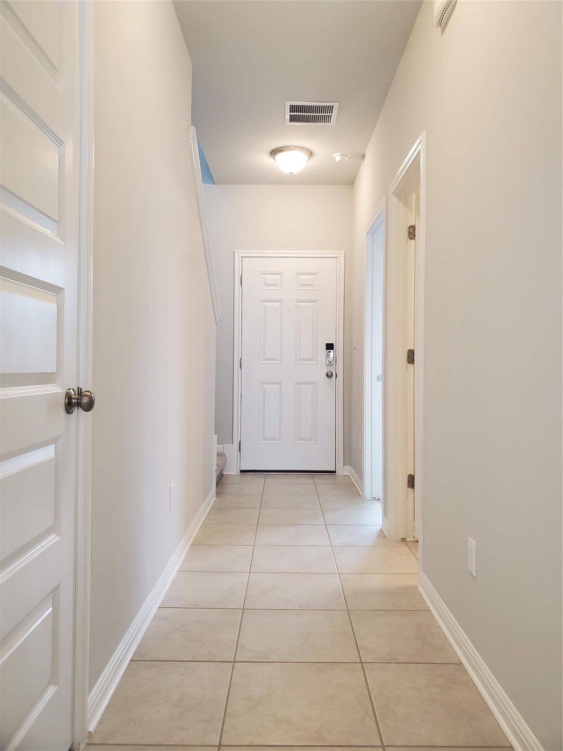 1717 Fountain Bridge DR — photo 4
