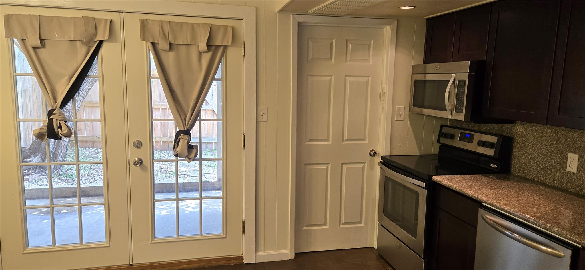 8811 Dawnridge CIR #102 — photo 5