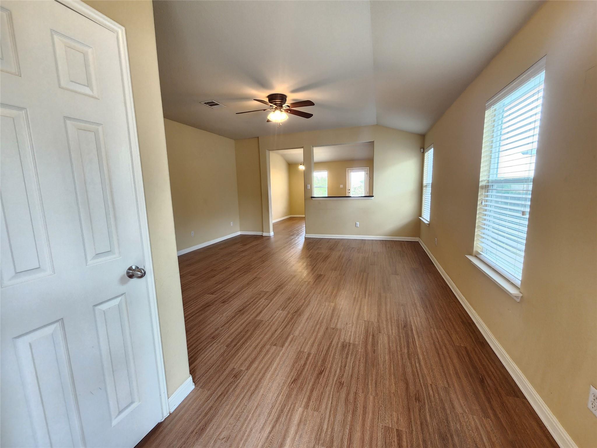 107 Lavaca LOOP — photo 3