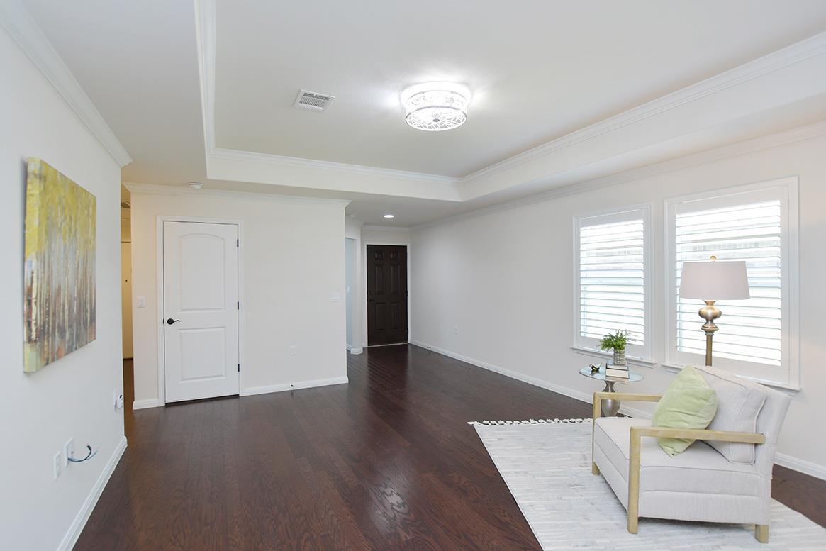 603 Chambers Creek CT — photo 5