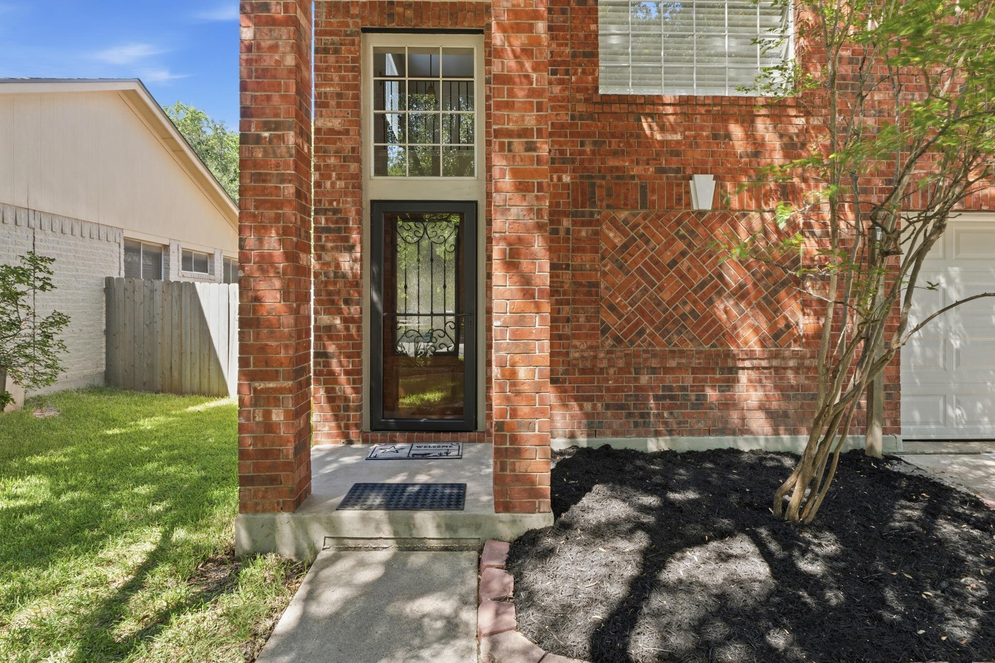 2674 BRADLEY LN — photo 4
