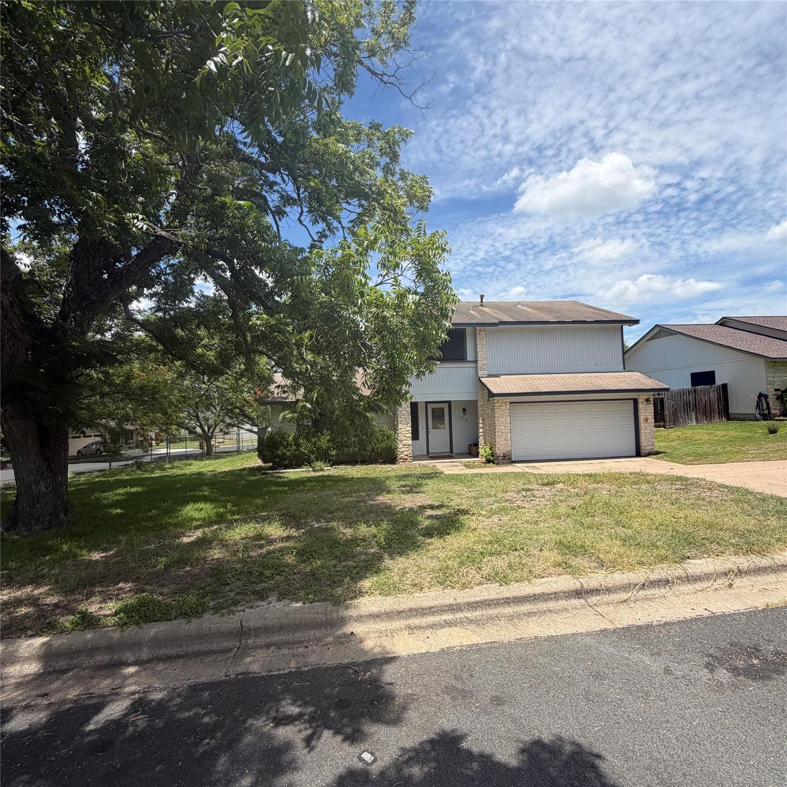 1018 Wessex WAY — photo 3