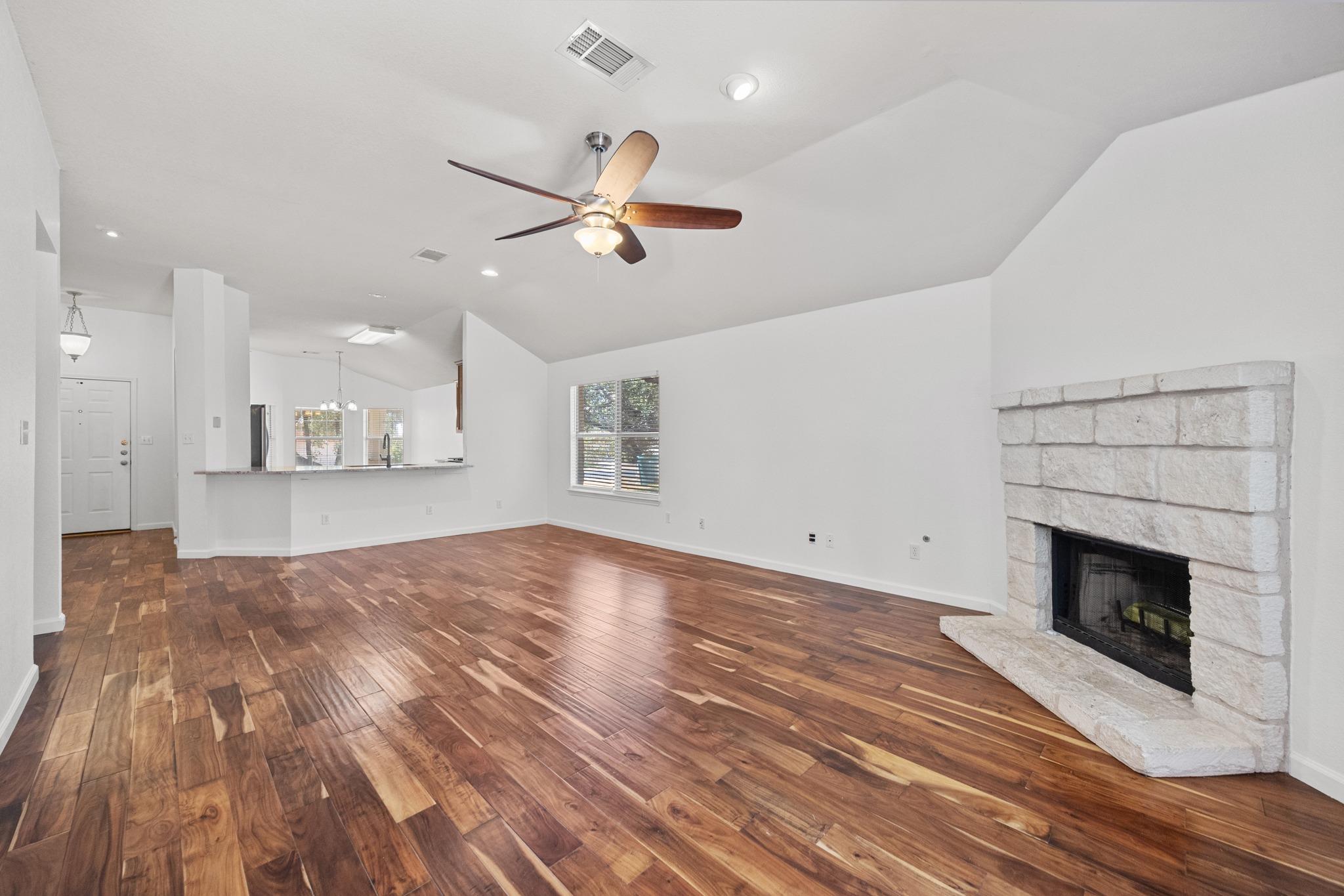 1314 Brighton Bend LN — photo 3