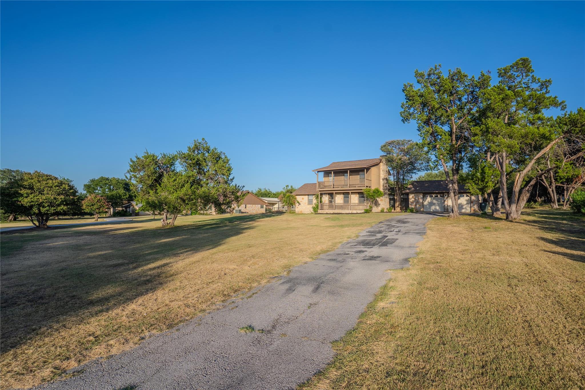 311 Harmony LN — photo 3
