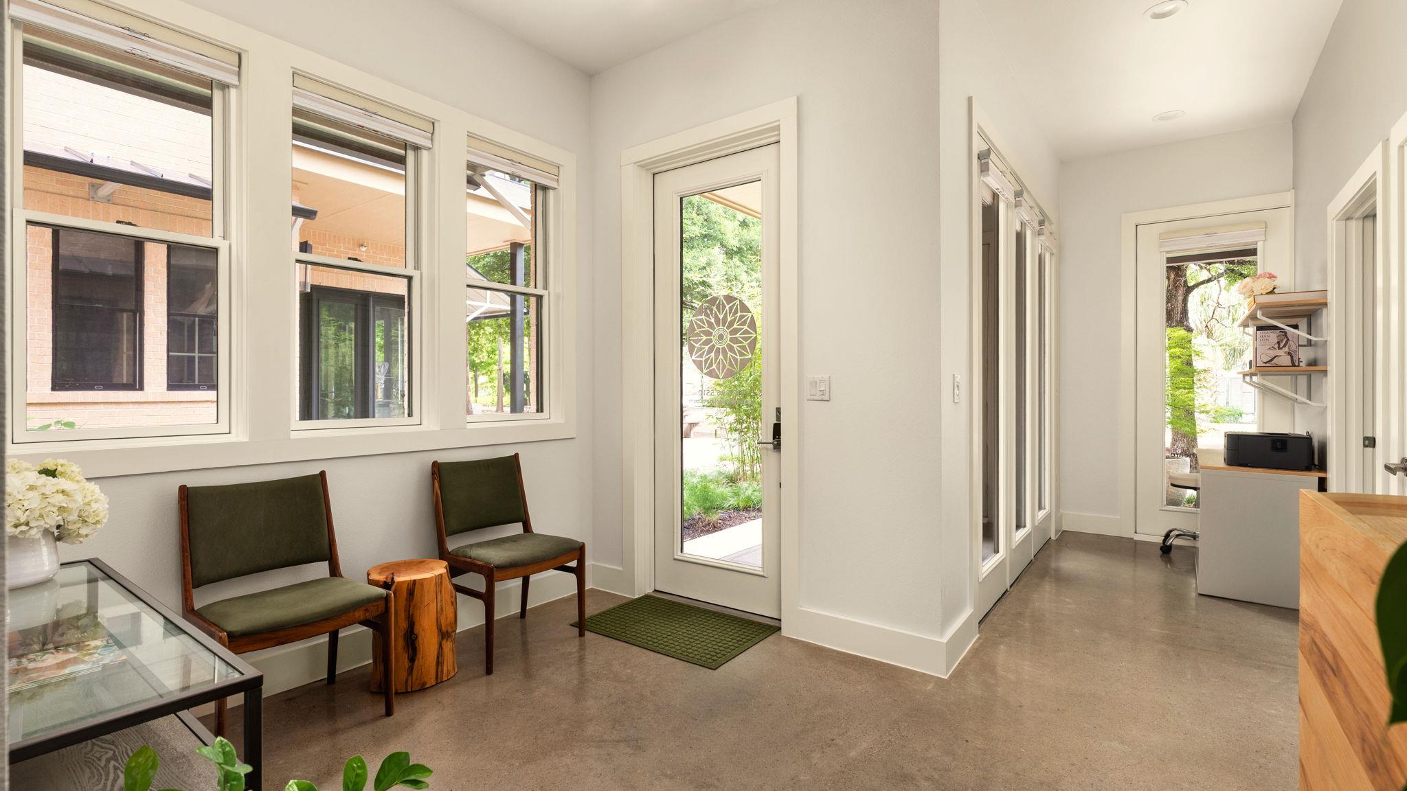 4552 Page ST — photo 4