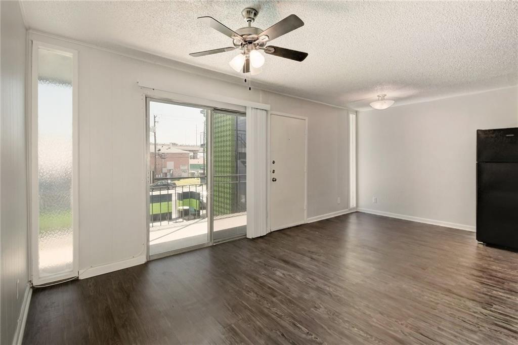 2900 Cole ST #210 — photo 5