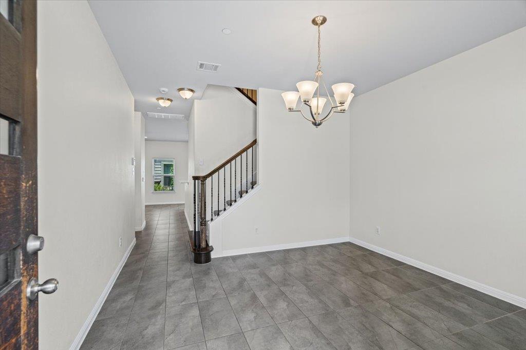 1502 Airedale RD #2502 — photo 4