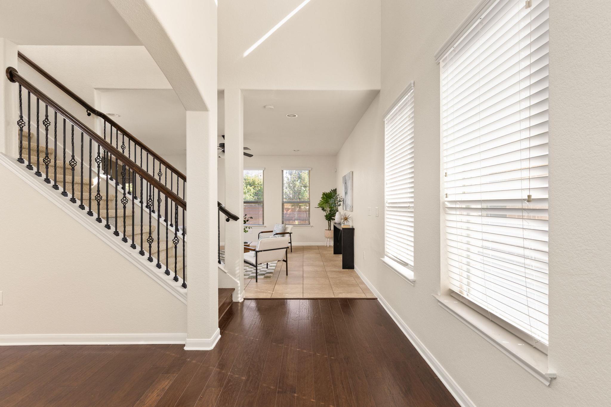 2400 Leonards PASS — photo 5