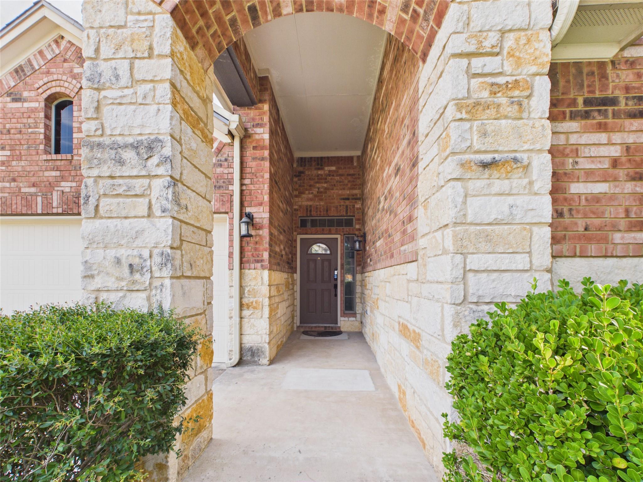 1070 Sussex WAY — photo 4