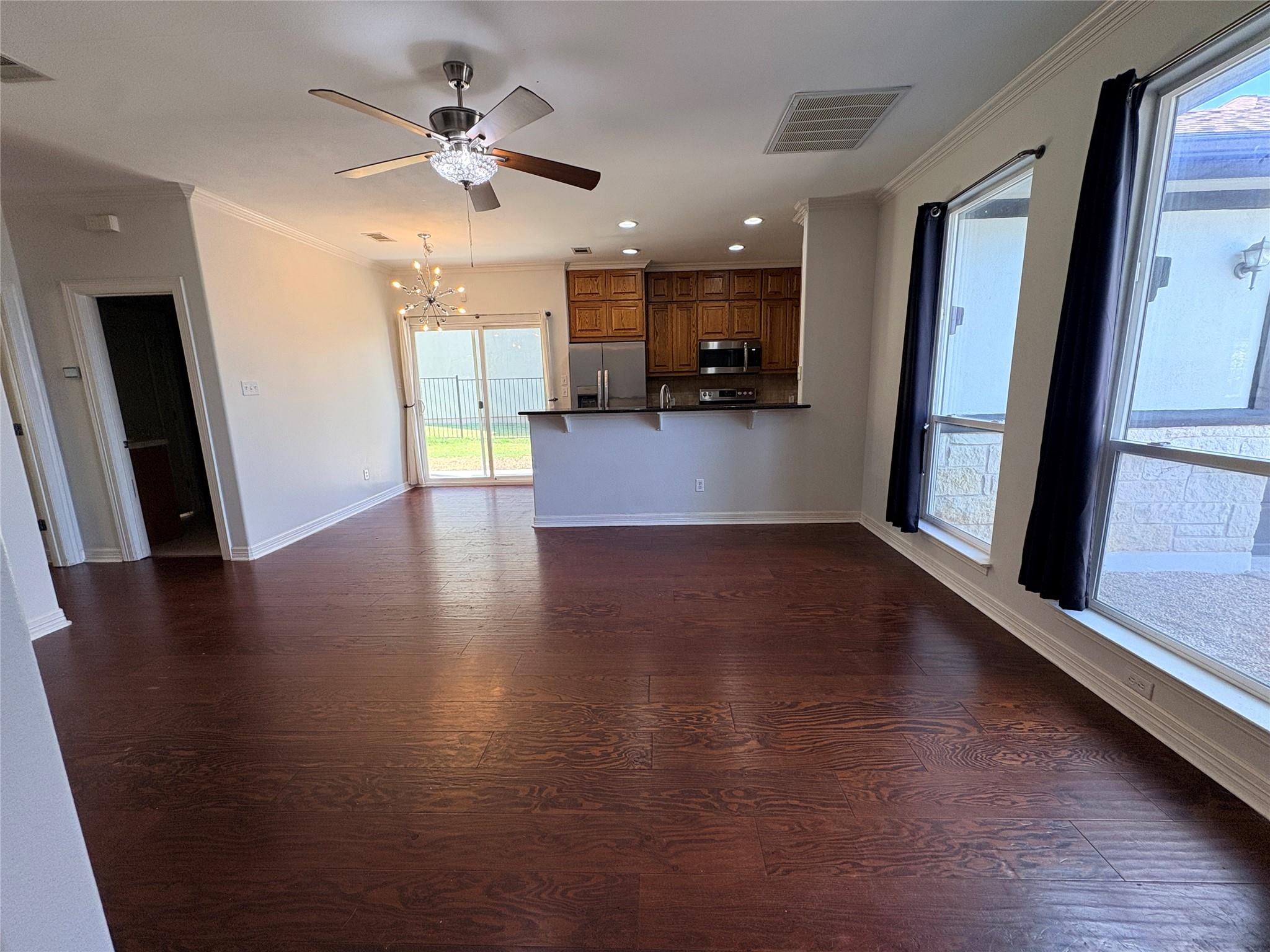 1213 Delsie DR #B — photo 5