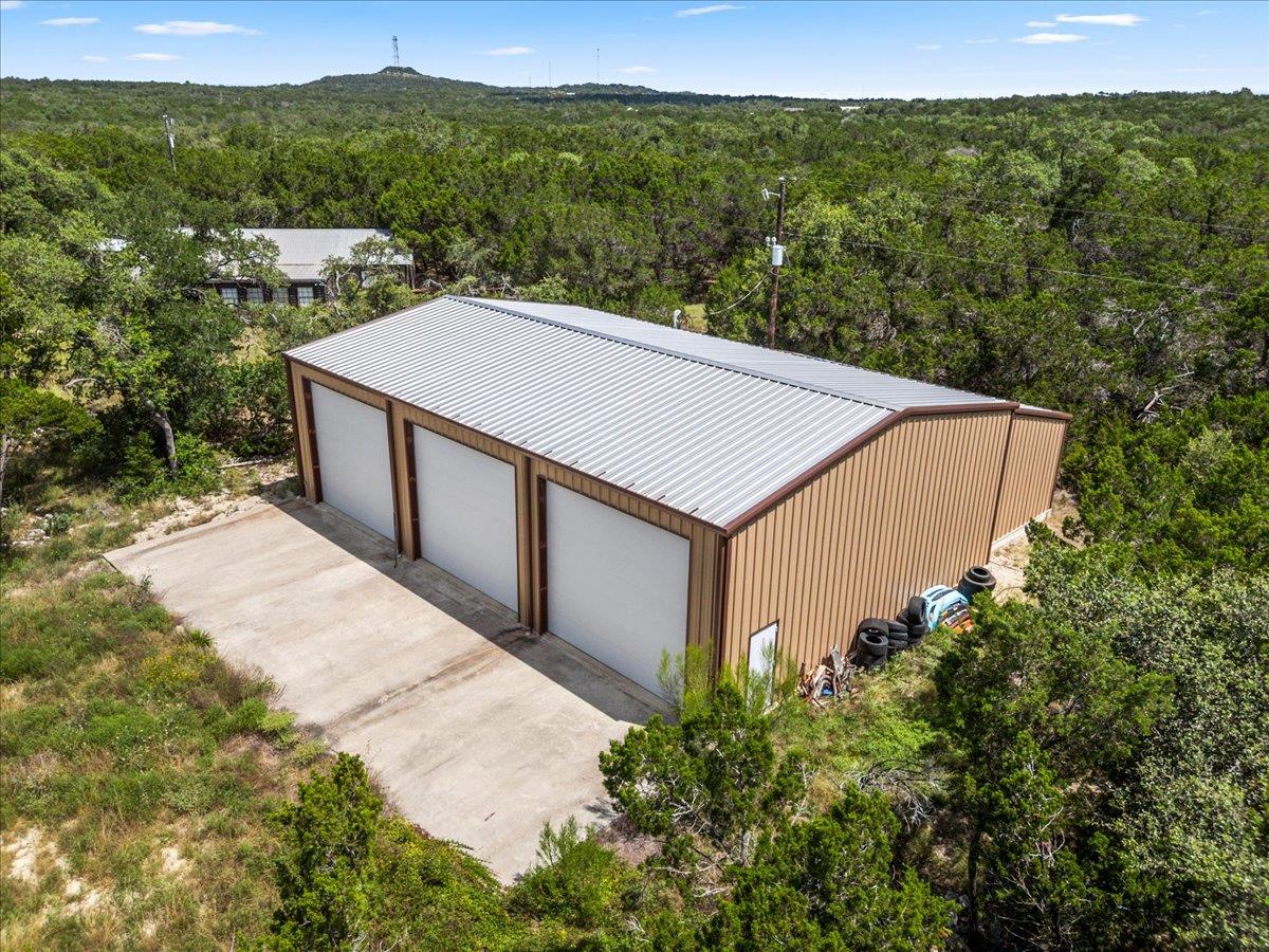 701 Old Oaks Ranch RD — photo 3