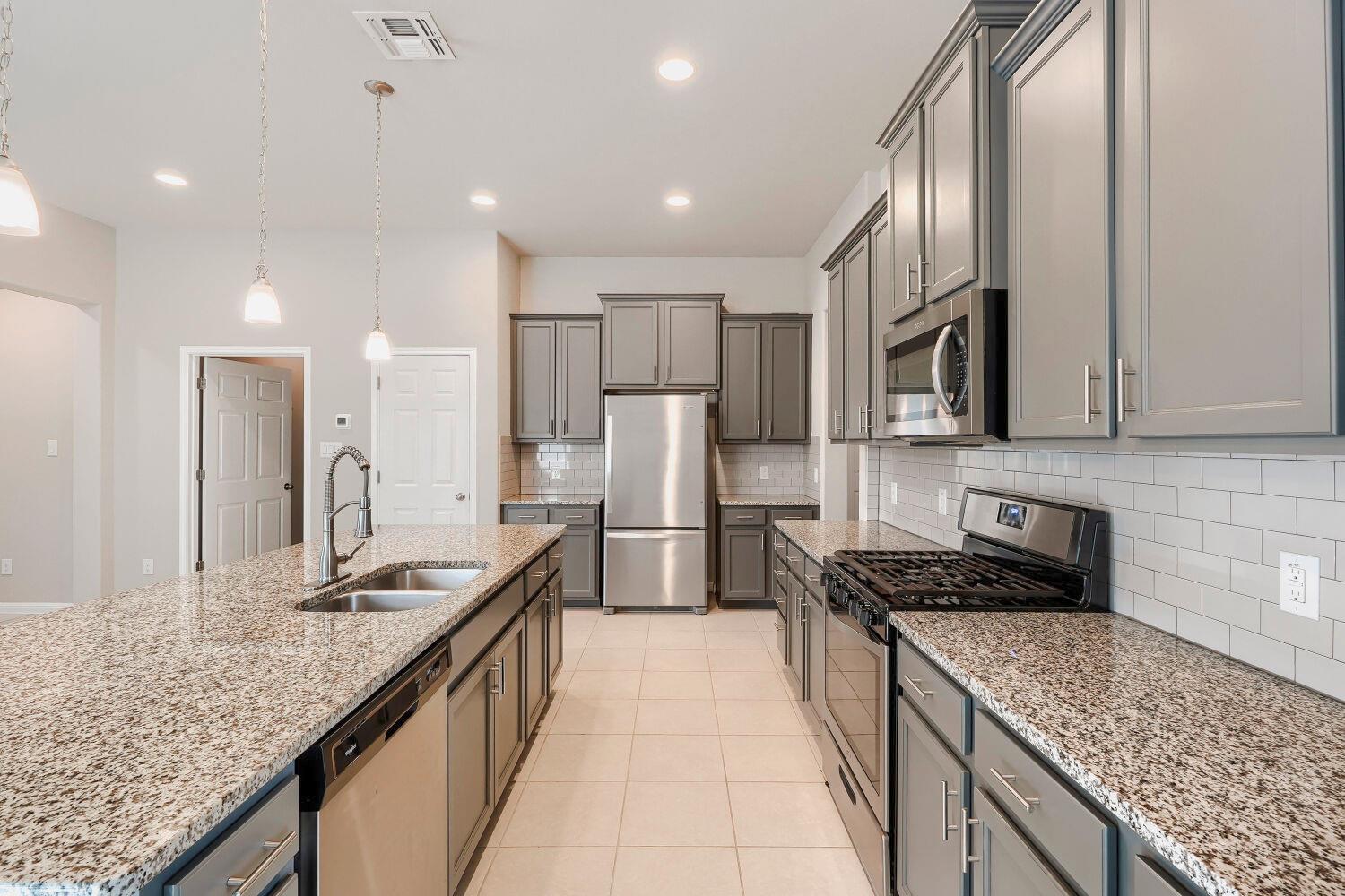 170 Silver Glen DR — photo 5