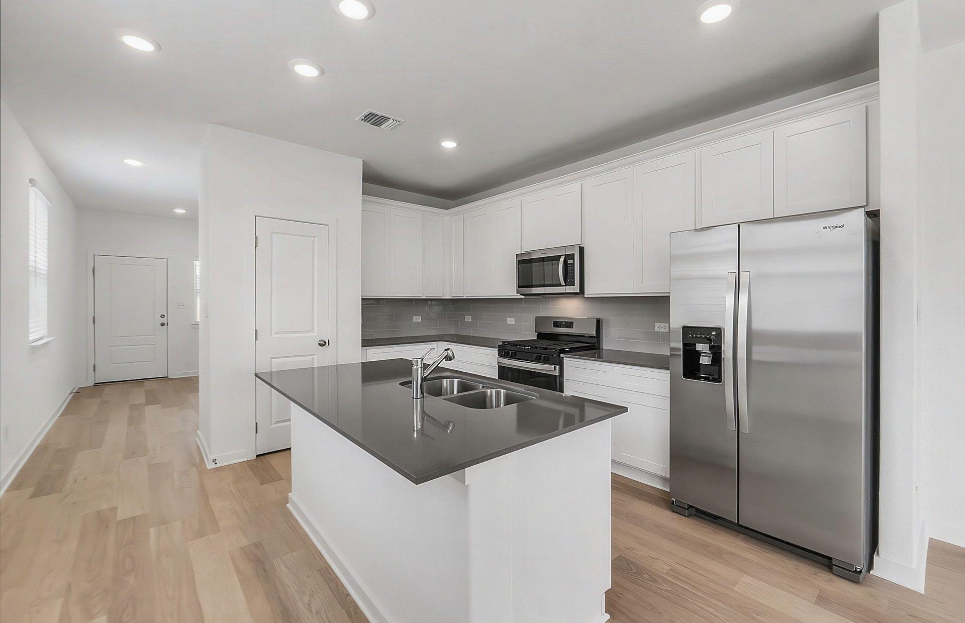 108 Eagle Valley DR — photo 4