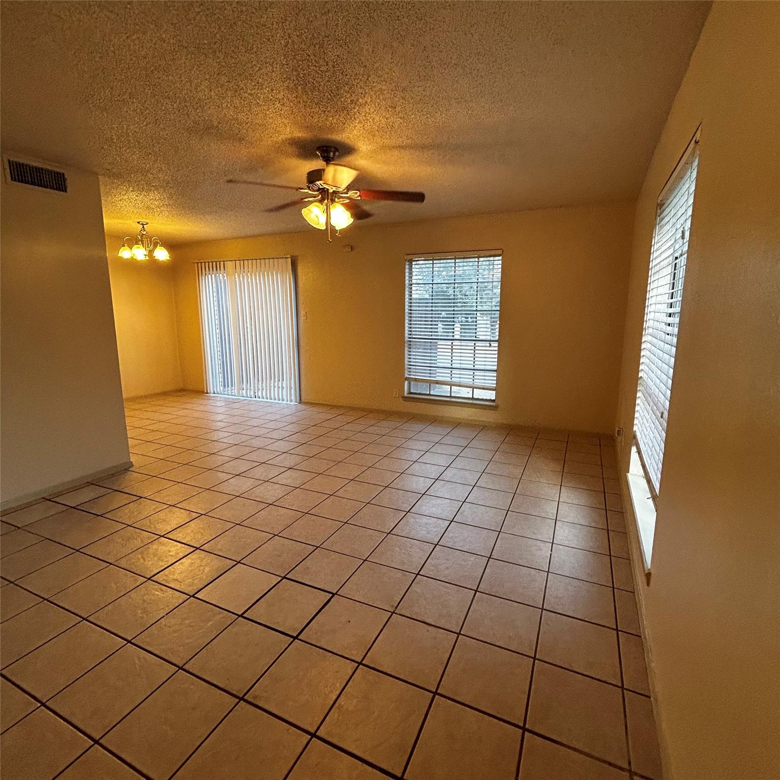 7204 Creekside DR #B — photo 3