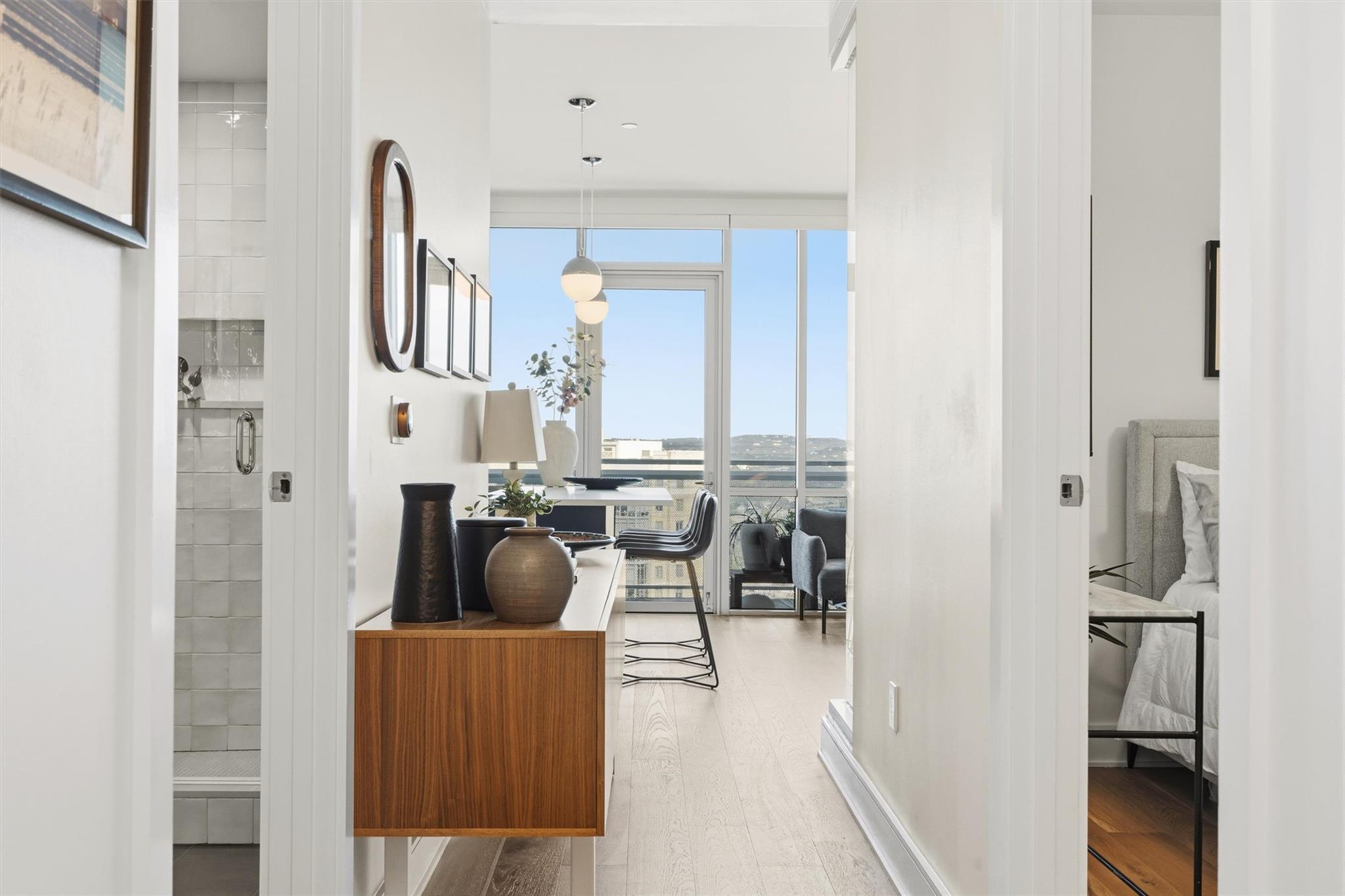 222 West Ave #1808 — photo 3